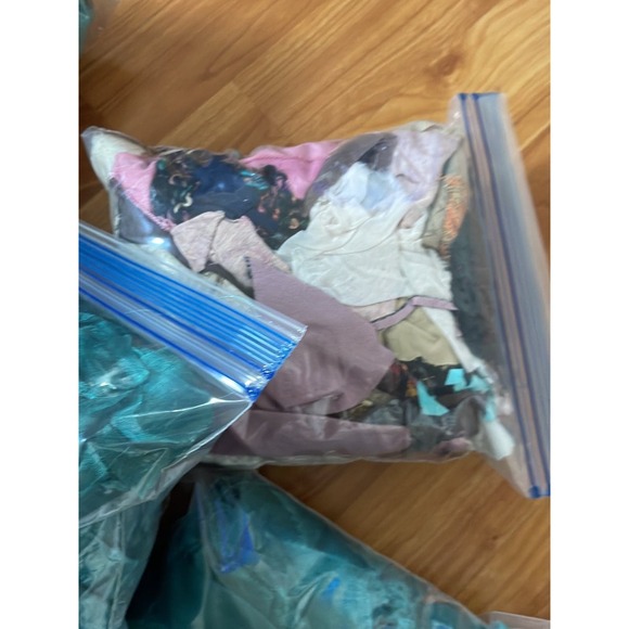 Lot of Fabric Scraps - Picture 3 of 5